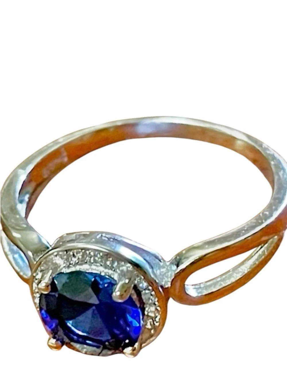 Genuine Lab-Created Round Sapphire set in Halo 925 Silver - Affordable Luxury!